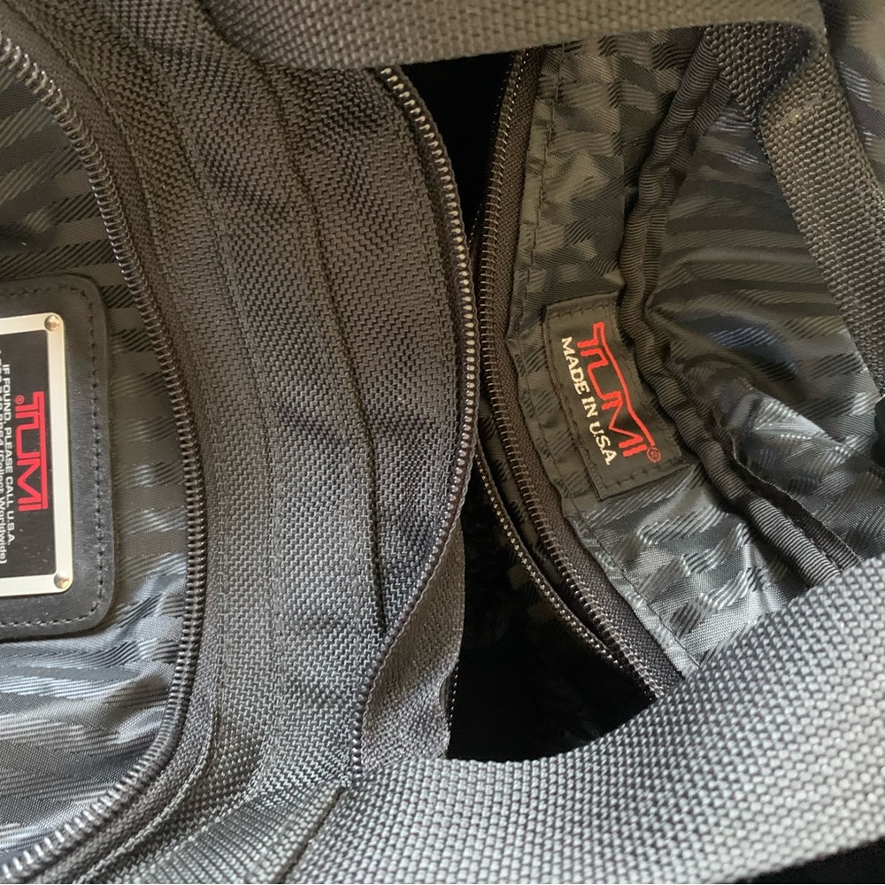 Tumi Luggage Duffel Bag View 5